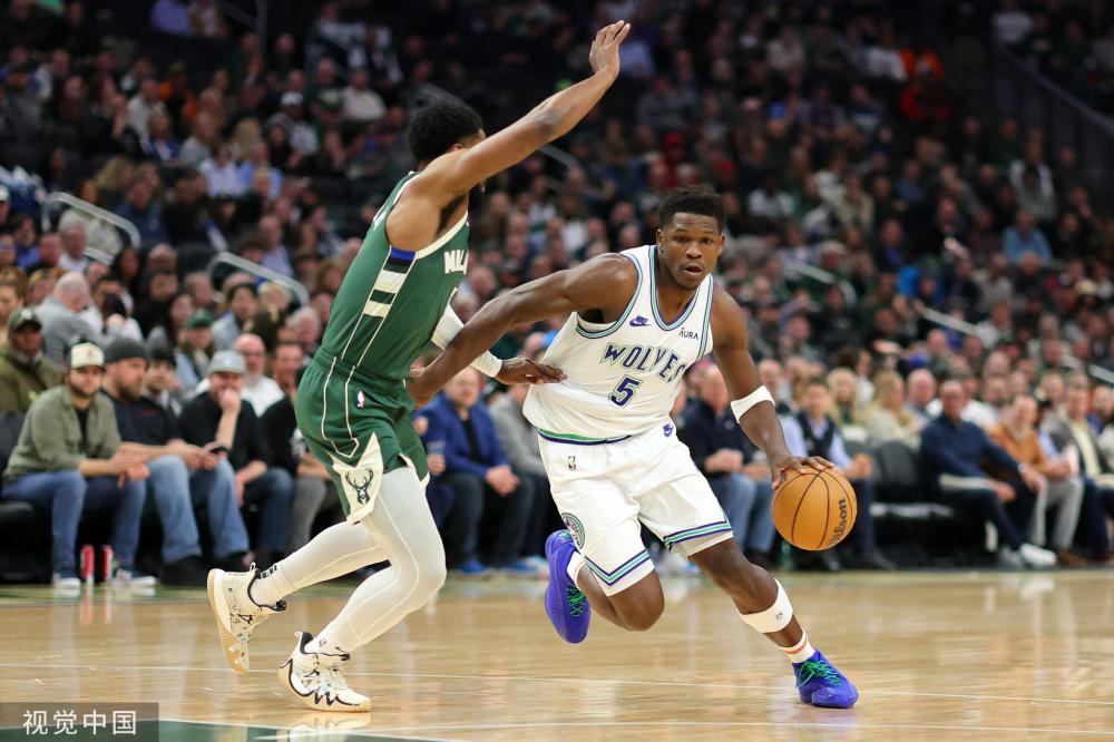 两队在比赛 两队在比赛